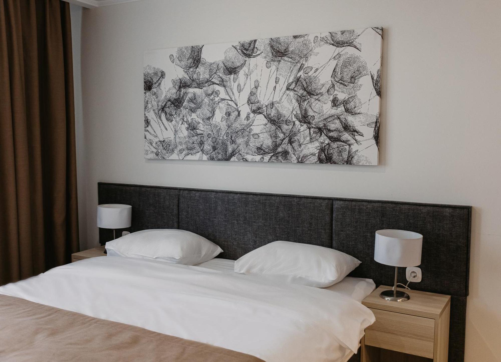 Ye'S Астана Aparthotel ภายนอก รูปภาพ